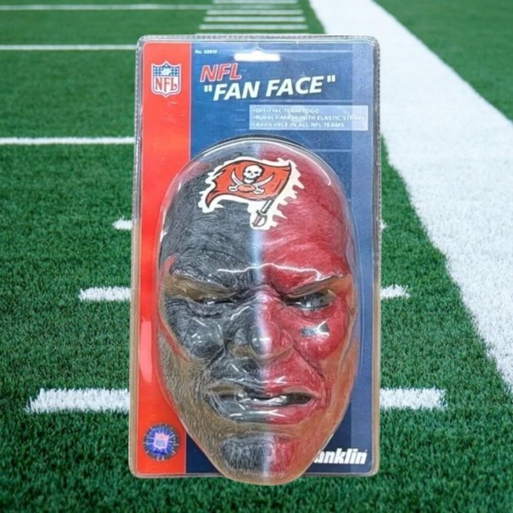 New in Package Franklin Fan Face Tampa Bay Buccaneers NFL Game Day Rubber Mask